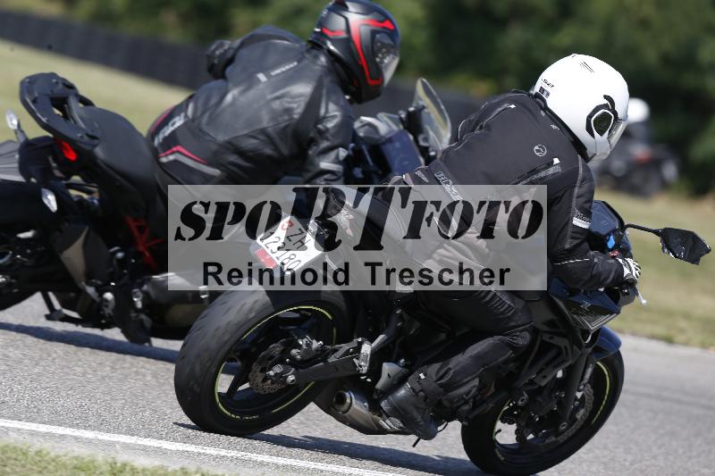 /Archiv-2025/49 26.08.2025 Cornu Master School ADR/gruen-vert/15